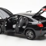 BMW X6 M F86 Sapphire Zwart Metallic Norev 1:18 - image 5 of 8