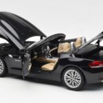 BMW Z4 E89 Spider Zwart Metallic Kyosho 1:18 08771BK - image 6 of 9