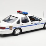 Chevrolet Caprice Cheyenne Politie UT Models 1:18 - image 2 of 6