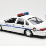 Chevrolet Caprice Cheyenne Politie UT Models 1:18 - image 5 of 6