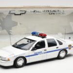 Chevrolet Caprice Cheyenne Politie UT Models 1:18 - image 6 of 6