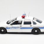Chevrolet Caprice Sebring Politie UT Models 1:18 - image 3 of 6
