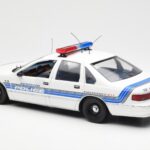 Chevrolet Caprice Sebring Politie UT Models 1:18 - image 5 of 6