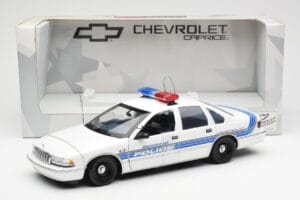 Chevrolet Caprice Sebring Politie UT Models 1:18 21029 Metaal — afbeelding 6 van 6