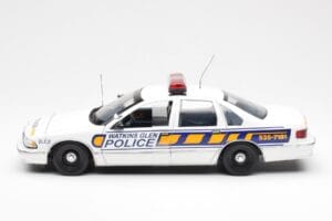 Chevrolet Caprice Watkins Glen Politie UT Models 1:18 21028 Metaal — afbeelding 3 van 6