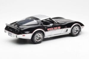 Chevrolet Corvette C3 Pace Car Indianapolis 500 1978 UT Models 1:18 21070 Metaal — afbeelding 2 van 6