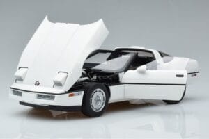 Chevrolet Corvette C4 Wit AUTOart 1:18 71243 Metaal — afbeelding 2 van 8