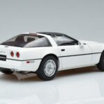 Chevrolet Corvette C4 Wit AUTOart 1:18 71243 Metaal - image 3 of 8