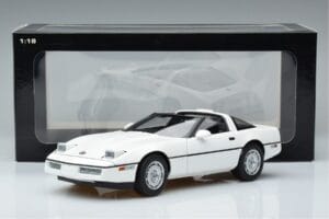 Chevrolet Corvette C4 Wit AUTOart 1:18 71243 Metaal — afbeelding 8 van 8