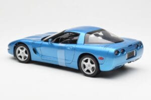 Chevrolet Corvette C5 Blauw Metallic UT Models 1:18 21004 Metaal — afbeelding 5 van 6