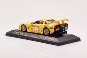 Chevrolet Corvette C5R #3 O. Gavin / J. O'Connell / R. Fellows Sebring 12 Hours 2003 Minichamps 1:43 400031403 Metaal — afbeelding 3 van 4