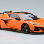 Chevrolet Corvette C8 Z06 Oranje GT Spirit 1:18 - image 4 of 6