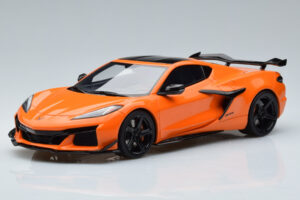 Chevrolet Corvette C8 Z06 Oranje GT Spirit 1:18