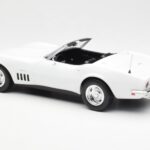 Chevrolet Corvette C3 Cabriolet Can-Am Wit Norev 1:18 - image 5 of 6