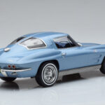 Chevrolet Corvette C2 Sting Ray Blauw Norev 1:18 - image 2 of 6
