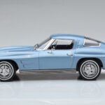Chevrolet Corvette C2 Sting Ray Blauw Norev 1:18 - image 3 of 6