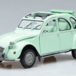 Citroen 2CV 6 Club Groen Norev 1:18 181486 Metaal