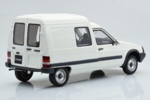 Citroen C15 D Wit Otto 1:18 OT956 Hars — afbeelding 2 van 6