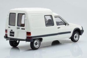 Citroen C15 E Wit Otto 1:18 OT956B Hars — afbeelding 2 van 6