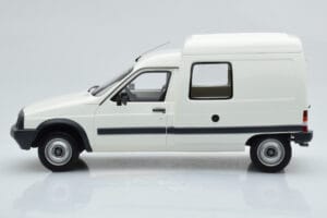 Citroen C15 E Wit Otto 1:18 OT956B Hars — afbeelding 3 van 6