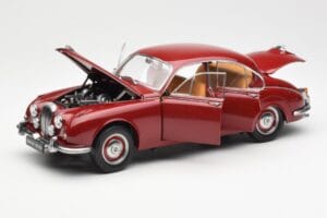 Daimler 250 V8 Rood Paragon 1:18 PA-98312 Metaal — afbeelding 2 van 8