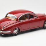 Daimler 250 V8 Rood Paragon 1:18 PA-98312 - image 3 of 8