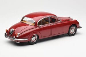 Daimler 250 V8 Rood Paragon 1:18 PA-98312 Metaal — afbeelding 3 van 8