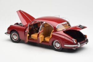 Daimler 250 V8 Rood Paragon 1:18 PA-98312 Metaal — afbeelding 5 van 8