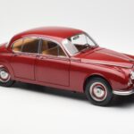 Daimler 250 V8 Rood Paragon 1:18 PA-98312 - image 6 of 8