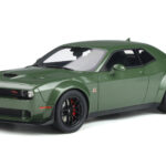 Dodge Challenger R/T SCAT Pack Widebody Groen GT Spirit 1:18