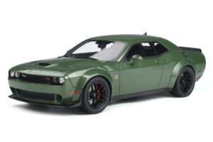 Dodge Challenger R/T SCAT Pack Widebody Groen GT Spirit 1:18