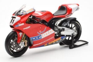 Ducati Desmosedici MotoGP Prova 2002 Minichamps 1:12 122020099 Metaal — afbeelding 2 van 4