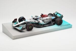 Mercedes AMG Petronas W13 E Performance #63 G. Russell Brazilian GP 1st Win 2022 Minichamps 1:18 113222163 Hars — afbeelding 2 van 4