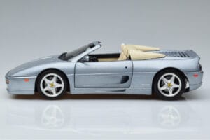 Ferrari F355 Spider Hot Wheels 1:18 23907 Metaal — afbeelding 4 van 7