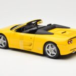 Ferrari F355 Spider Geel UT Models 1:18 - image 5 of 6