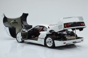 Ferrari F40 Parelwit Italy Kyosho 1:18 08416PWT-G Metaal — afbeelding 5 van 8