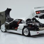 Ferrari F40 Parelwit Kyosho 1:18 - image 5 of 8