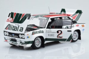 Fiat 131 Abarth Alitalia #2 W. Röhrl / C. Geistdörfer Rally Monte Carlo 1978 Kyosho 1:18 08376G Metaal — afbeelding 2 van 10