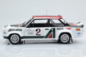 Fiat 131 Abarth Alitalia #2 W. Röhrl / C. Geistdörfer Rally Monte Carlo 1978 Kyosho 1:18 08376G Metaal — afbeelding 4 van 10