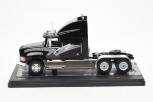 Ford Aeromax Zwart IXO 1:43 TR179