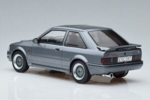 Ford Escort Mk4 RS Turbo S Grijs MCG 1:18 MCG18272 Metaal — afbeelding 5 van 6