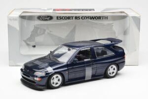Ford Escort RS Cosworth Blauw Metallic UT Models 1:18 180082101-R1 Metaal — afbeelding 2 van 6