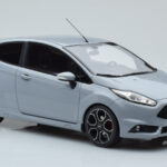 Ford Fiesta ST2000 Grijs Otto 1:18 - image 4 of 6