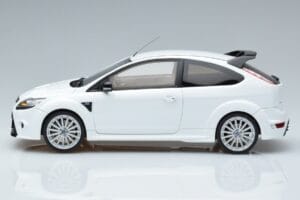 Ford Focus RS Mk2 Wit Otto 1:18 OT977 Hars — afbeelding 3 van 6