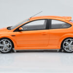 Ford Focus Mk2 ST 2.5 Electric Oranje Otto 1:18 - image 3 of 6