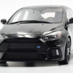 Ford Focus RS Mk3 Zwart Otto 1:18 - image 6 of 8