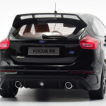 Ford Focus RS Mk3 Zwart Otto 1:18 - image 7 of 8