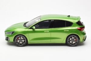 Ford Focus Mk5 ST Phase 2 Mean Groen Otto 1:18 OT450 Hars — afbeelding 3 van 6