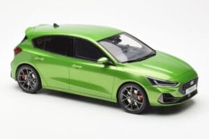 Ford Focus Mk5 ST Phase 2 Mean Groen Otto 1:18 OT450 Hars — afbeelding 4 van 6