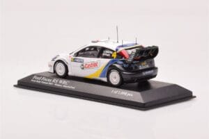 Ford Focus RS WRC #4 M. Martin / M. Park Neste Rally Finland Winners 2003 Minichamps 1:43 400038304 Metaal — afbeelding 3 van 4